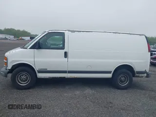 2002 Chevrolet Express Cargo with VIN 1GCHG35R621159402, listed as a IAAI auction lot 42170093 with Not provided miles and . Bid and sale history available at DreamBid. Image 14.