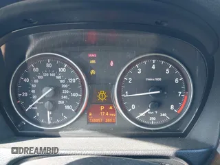 2011 BMW 3 Series 335i xDrive с VIN WBAPL5C54BA916829, выставлен на аукционе IAAI как лот 41760447 с пробегом 133 057 миль миль и . История ставок и продаж доступна на DreamBid. Изображение 15.