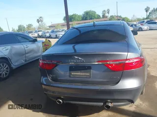 2016 Jaguar XF 35t Premium with VIN SAJBD4BV2GCY20555, listed as a IAAI auction lot 41969132 with 60,430 mi miles and . Bid and sale history available at DreamBid. Image 16.