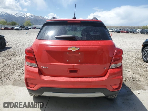 2020 Chevrolet Trax LT with VIN KL7CJLSB8LB341310, listed as a Copart auction lot 54526605 with 99,761 mi miles and Clean Title. Bid and sale history available at DreamBid. Image 6.