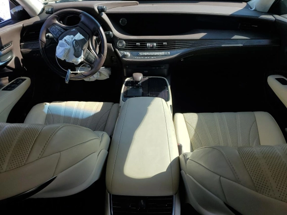 2020 Lexus LS 500 with VIN JTHD51FF8L5012343, listed as a Copart auction lot 75260924 with 26,227 mi miles and Salvage title. Bid and sale history available at DreamBid. Image 8.