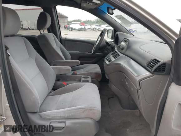 2008 Honda Odyssey LX z VIN 5FNRL38218B031969, wystawiony jako IAAI lot #42073460 z przebiegiem 251 722 mil mil oraz . Historia ofert i sprzedaży dostępna na DreamBid. Obrazek 5.