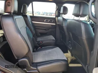 2017 Ford Explorer XLT z VIN 1FM5K8D8XHGB05349, wystawiony jako Copart lot #55951425 z przebiegiem 110 375 mil mil oraz Szkoda całkowita • Salvage title. Historia ofert i sprzedaży dostępna na DreamBid. Obrazek 11.