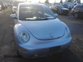 2004 Volkswagen New Beetle Coupe GLS with VIN 3VWCK31C84M415021, listed as a Copart auction lot 88131025 with 277,725 mi miles and Salvage Title. Bid and sale history available at carsss.com. Image 5.