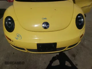 2009 Volkswagen New Beetle Coupe S with VIN 3VWPW31C59M518782, listed as a Copart auction lot 70528194 with 137,475 mi miles and Salvage Title. Bid and sale history available at carsss.com. Image 11.
