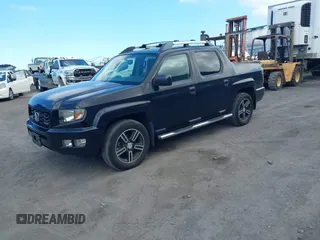 2013 Honda Ridgeline Sport z VIN 5FPYK1F74DB011010, wystawiony jako IAAI lot #42185036 z przebiegiem 80 438 mil mil oraz . Historia ofert i sprzedaży dostępna na DreamBid. Obrazek 17.
