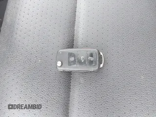 2010 Volkswagen Eos Komfort с VIN WVWBA7AH1AV023634, выставлен на аукционе IAAI как лот 40635291 с пробегом 42 152 миль миль и . История ставок и продаж доступна на DreamBid. Изображение 11.