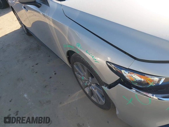 2025 Mazda 3 S Preferred with VIN 3MZBPACM9SM450395, listed as a IAAI auction lot 41132298 with 773 mi miles and . Bid and sale history available at DreamBid. Image 6.