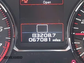 2019 Subaru WRX z VIN JF1VA1A6XK9815645, wystawiony jako IAAI lot #42416285 z przebiegiem 67 081 mil mil oraz . Historia ofert i sprzedaży dostępna na DreamBid. Obrazek 16.