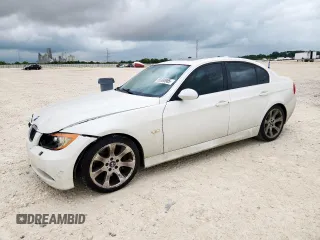 2008 BMW 3 Series 335i with VIN WBAVB73518VH25699, listed as a Copart auction lot 59390985 with 141,585 mi miles and Salvage title. Bid and sale history available at DreamBid. Image 1.