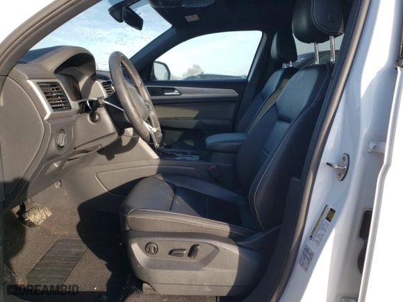 2022 Volkswagen Atlas Cross Sport 2.0T SE w/Technology with VIN 1V2JC2CA1NC201714, listed as a Copart auction lot 42140585 with 31,953 mi miles and Salvage Title. Bid and sale history available at carsss.com. Image 7.