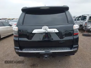 2018 Toyota 4Runner SR5 with VIN JTEBU5JR5J5599114, listed as a IAAI auction lot 42086700 with 111,376 mi miles and . Bid and sale history available at DreamBid. Image 17.