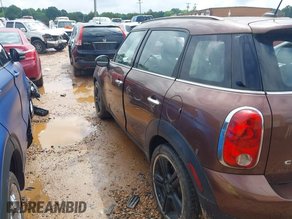 2016 MINI Countryman with VIN WMWZB3C50GWR47537, listed as a IAAI auction lot 42242795 with 46,960 mi miles and . Bid and sale history available at DreamBid. Image 17.
