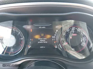 2019 Dodge Challenger SXT with VIN 2C3CDZGGXKH683563, listed as a IAAI auction lot 41320137 with 60,490 mi miles. Bid and sale history available at carsss.com. Image 7.