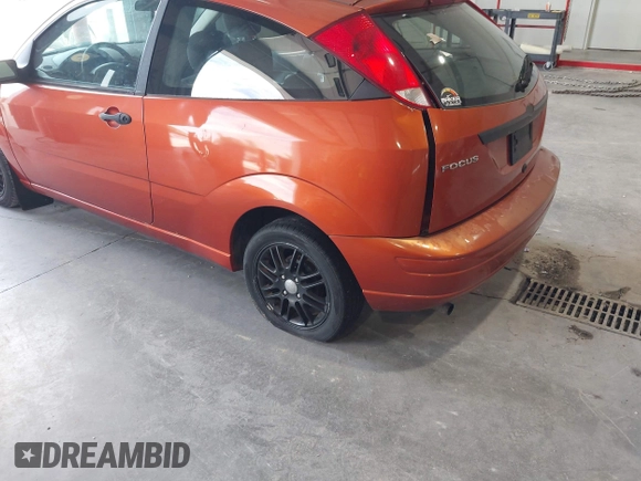 2005 Ford Focus S z VIN 3FAFP31N05R150706, wystawiony jako IAAI lot #42355781 z przebiegiem 194 401 mil mil oraz . Historia ofert i sprzedaży dostępna na DreamBid. Obrazek 6.