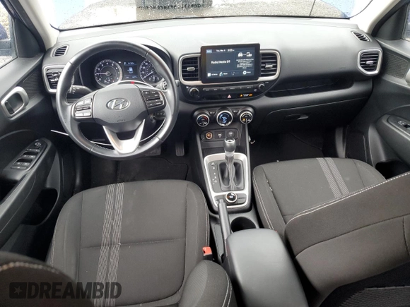 2020 Hyundai Venue SEL with VIN KMHRC8A35LU026883, listed as a Copart auction lot 47480575 with 32,879 mi miles and Salvage Title. Bid and sale history available at carsss.com. Image 8.