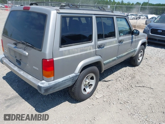 2000 Jeep Cherokee with VIN 1J4FT48SXYL236142, listed as a IAAI auction lot 42598342 with 153,426 mi miles and . Bid and sale history available at DreamBid. Image 4.