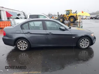 2007 BMW 3 Series 328i z VIN WBAVA33557KX75790, wystawiony jako IAAI lot #41494012 z przebiegiem 115 236 mil mil oraz . Historia ofert i sprzedaży dostępna na DreamBid. Obrazek 13.