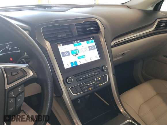 2017 Ford Fusion SE with VIN 3FA6P0HD5HR193177, listed as a IAAI auction lot 42639240 with 38,335 mi miles and . Bid and sale history available at DreamBid. Image 13.