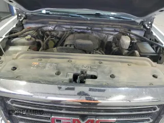 2018 GMC Sierra 2500HD z VIN 1GT12REG7JF264498, wystawiony jako Copart lot #82891494 z przebiegiem 206 152 mil mil oraz Szkoda całkowita • Salvage title. Historia ofert i sprzedaży dostępna na DreamBid. Obrazek 11.