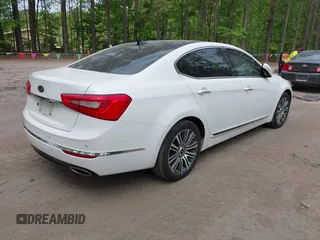 2014 Kia Cadenza Premium z VIN KNALN4D72E5140572, wystawiony jako IAAI lot #42070861 z przebiegiem 177 950 mil mil oraz . Historia ofert i sprzedaży dostępna na DreamBid. Obrazek 4.