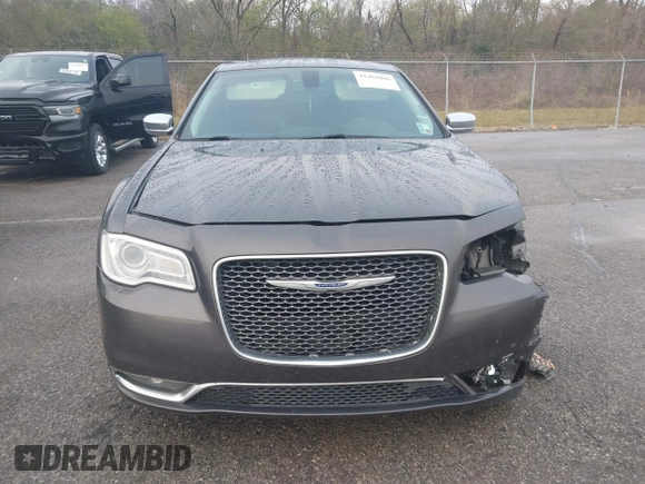 2019 Chrysler 300 Limited with VIN 2C3CCAKG5KH594978, listed as a IAAI auction lot 41261006 with 184,890 mi miles. Bid and sale history available at carsss.com. Image 12.