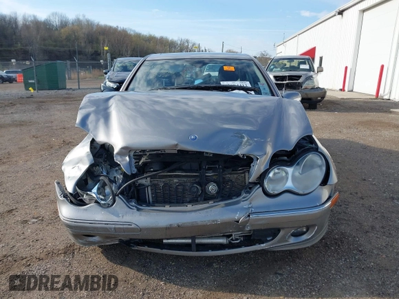 2007 Mercedes-Benz C z VIN WDBRF87H97F851056, wystawiony jako IAAI lot #42084412 z przebiegiem 1 173 665 mil mil oraz . Historia ofert i sprzedaży dostępna na DreamBid. Obrazek 12.