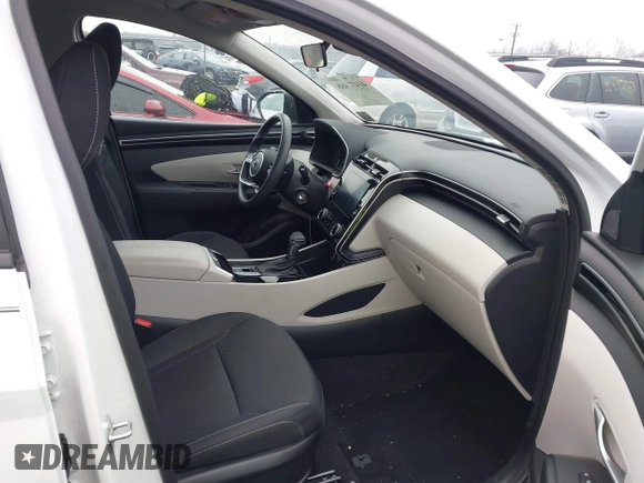 2024 Hyundai Tucson SE with VIN 5NMJA3DE8RH374832, listed as a IAAI auction lot 41472488 with 4,506 mi miles and . Bid and sale history available at DreamBid. Image 5.