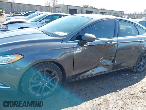 2018 Ford Fusion SE with VIN 3FA6P0HD6JR238133, listed as a IAAI auction lot 41765828 with 233,771 mi miles. Bid and sale history available at carsss.com. Image 6.