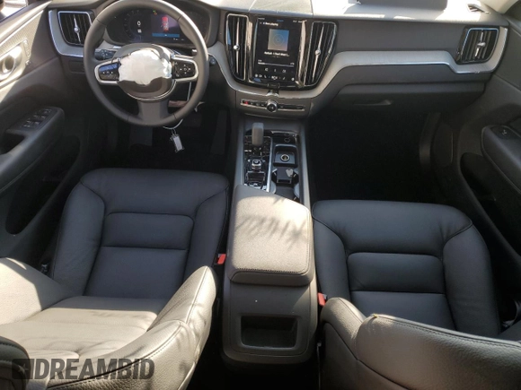2025 Volvo XC60 Plus with VIN YV4M12RC8S1091634, listed as a Copart auction lot 43438645 with 2,589 mi miles and Clean Title. Bid and sale history available at carsss.com. Image 8.