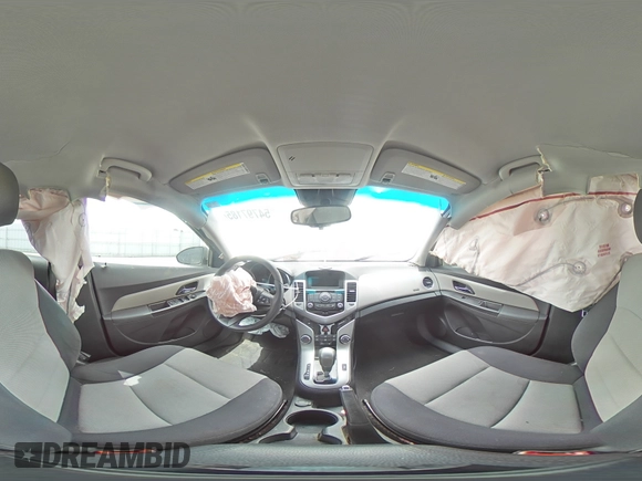 2015 Chevrolet Cruze LS z VIN 1G1PA5SHXF7151982, wystawiony jako Copart lot #54797185 z przebiegiem 137 278 mil mil oraz Szkoda całkowita • Salvage title. Historia ofert i sprzedaży dostępna na DreamBid. Obrazek 14.