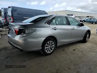 2015 Toyota Camry XLE with VIN 4T4BF1FK2FR510942, listed as a Copart auction lot 51109435 with 133,960 mi miles and Salvage Title. Bid and sale history available at carsss.com. Image 3.