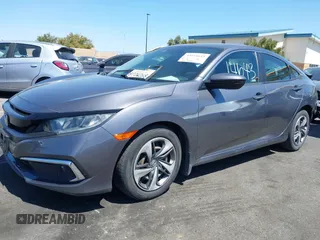 2020 Honda Civic LX z VIN 2HGFC2F68LH529688, wystawiony jako IAAI lot #42014643 z przebiegiem 43 441 mil mil oraz . Historia ofert i sprzedaży dostępna na DreamBid. Obrazek 18.