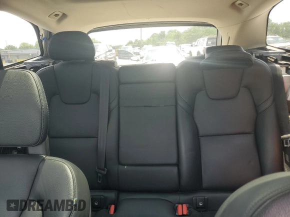 2018 Volvo XC60 Momentum with VIN YV4102RK3J1028422, listed as a Copart auction lot 54896185 with Not Provided miles and Salvage Title. Bid and sale history available at DreamBid. Image 10.