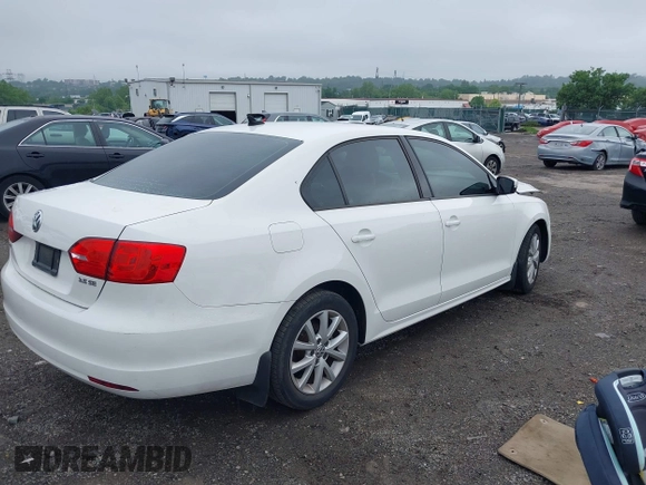 2012 Volkswagen Jetta SE with VIN 3VWDP7AJ8CM396562, listed as a IAAI auction lot 42523926 with Not provided miles and . Bid and sale history available at DreamBid. Image 4.