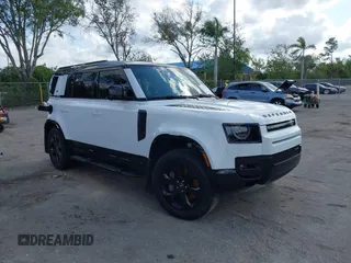 2022 Land Rover Defender X-Dynamic HSE z VIN SALE37RU8N2099697, wystawiony jako IAAI lot #42232267 z przebiegiem 35 863 mil mil oraz . Historia ofert i sprzedaży dostępna na DreamBid. Obrazek 1.