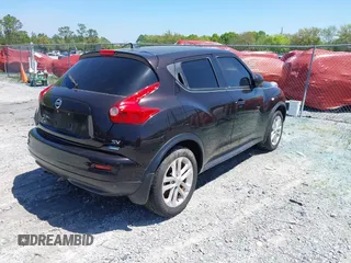 2014 Nissan Juke S with VIN JN8AF5MR1ET352684, listed as a IAAI auction lot 41997859 with Not Provided miles. Bid and sale history available at carsss.com. Image 4.