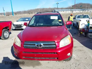 2008 Toyota RAV4 Ltd with VIN JTMZD31V086071330, listed as a IAAI auction lot 41655978 with 223,411 mi miles. Bid and sale history available at carsss.com. Image 12.