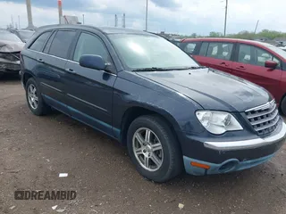2007 Chrysler Pacifica Touring z VIN 2A8GM68X07R142302, wystawiony jako IAAI lot #42140680 z przebiegiem 134 049 mil mil oraz . Historia ofert i sprzedaży dostępna na DreamBid. Obrazek 1.