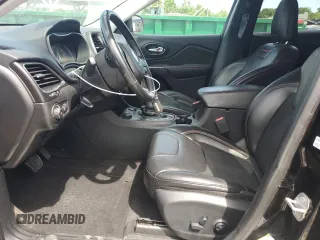 2020 Jeep Cherokee Trailhawk Elite with VIN 1C4PJMBN2LD546324, listed as a Copart auction lot 60826494 with 79,625 mi miles and Salvage title. Bid and sale history available at DreamBid. Image 7.