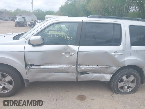 2011 Honda Pilot EX-L z VIN 5FNYF4H52BB011580, wystawiony jako IAAI lot #42159860 z przebiegiem 201 165 mil mil oraz . Historia ofert i sprzedaży dostępna na DreamBid. Obrazek 14.