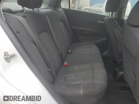 2014 Chevrolet Sonic LT z VIN 1G1JC5SH7E4160011, wystawiony jako Copart lot #57532945 z przebiegiem 136 185 mil mil oraz Szkoda całkowita • Salvage title. Historia ofert i sprzedaży dostępna na DreamBid. Obrazek 10.
