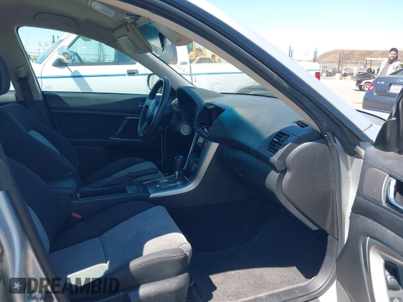 2005 Subaru Legacy Outback z VIN 4S4BP61C857317518, wystawiony jako IAAI lot #42703089 z przebiegiem 222 144 mil mil oraz . Historia ofert i sprzedaży dostępna na DreamBid. Obrazek 5.