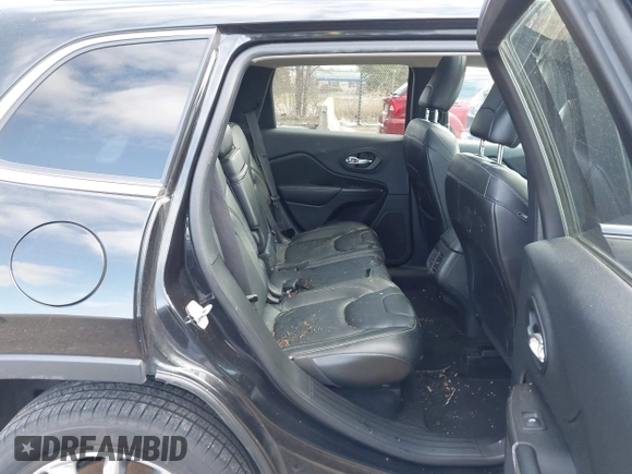 2014 Jeep Cherokee Limited with VIN 1C4PJMDS2EW153305, listed as a IAAI auction lot 41908007 with 88,015 mi miles. Bid and sale history available at carsss.com. Image 8.