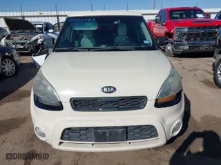 2013 Kia Soul + with VIN KNDJT2A69D7547484, listed as a IAAI auction lot 41426483 with 135,007 mi miles. Bid and sale history available at carsss.com. Image 12.