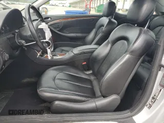 2006 Mercedes-Benz CLK 350 z VIN WDBTJ56JX6F167526, wystawiony jako Copart lot #57222425 z przebiegiem 100 397 mil mil oraz Szkoda całkowita • Salvage title. Historia ofert i sprzedaży dostępna na DreamBid. Obrazek 7.