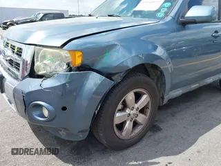 2011 Ford Escape Limited with VIN 1FMCU0E78BKB28559, listed as a IAAI auction lot 41951972 with 213,913 mi miles. Bid and sale history available at carsss.com. Image 6.