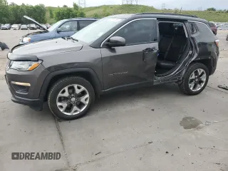 2018 Jeep Compass Latitude z VIN 3C4NJDBB8JT484982, wystawiony jako Copart lot #60914755 z przebiegiem 85 020 mil mil oraz Szkoda całkowita • Salvage title. Historia ofert i sprzedaży dostępna na DreamBid. Obrazek 1.