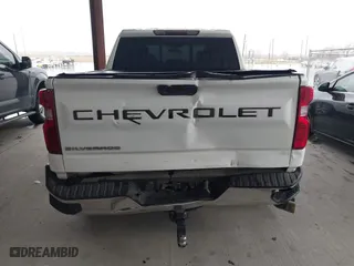 2019 Chevrolet Silverado 1500 LT with VIN 1GCPWCED3KZ215896, listed as a IAAI auction lot 41330797 with 117,972 mi miles. Bid and sale history available at carsss.com. Image 16.