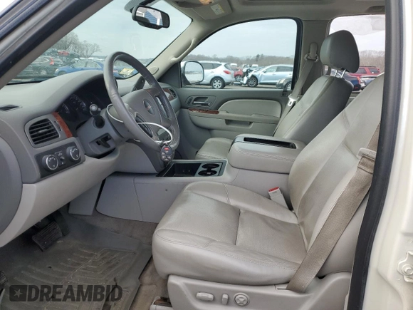 2014 GMC Yukon XL SLT with VIN 1GKS2KE79ER166951, listed as a Copart auction lot 87599315 with 205,084 mi miles and Clean Title. Bid and sale history available at carsss.com. Image 7.